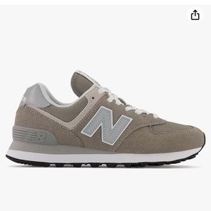 New Balance Women’s 574 V2 Essential Sneaker